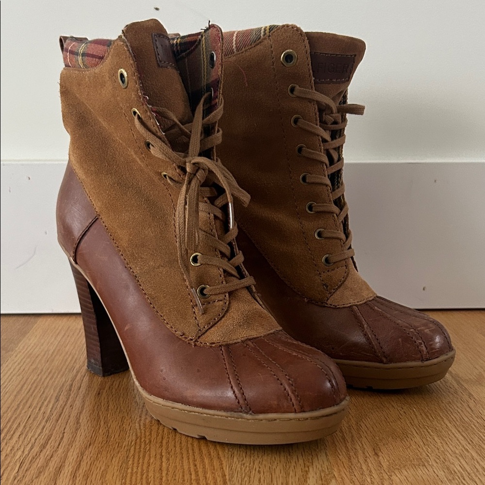 Brown Leather and Suede Women's Boots